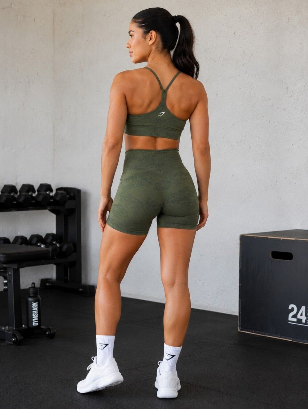 GYMSHARK "Adapt Camo" seamless shorty shorts Moss Olive/Core Olive sz XS EUC